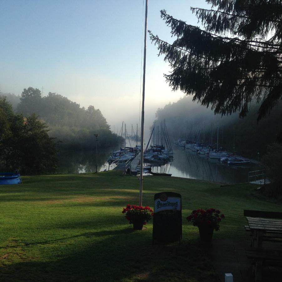 Hotel Yacht Club Barrandov Kožlí u Orlíka Zewnętrze zdjęcie